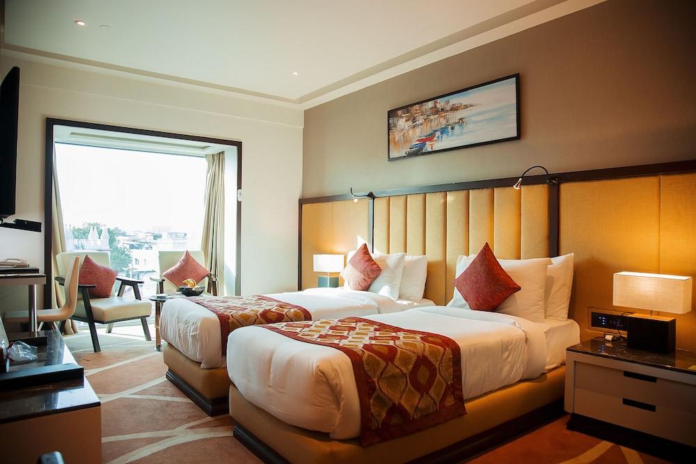 Radisson Lucknow City Center Kültér fotó