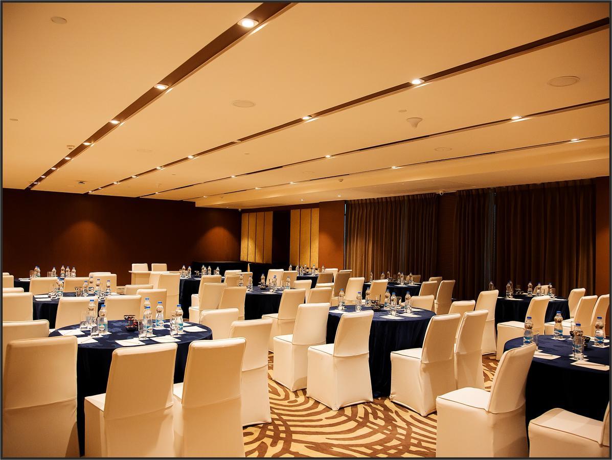 Radisson Lucknow City Center Kültér fotó